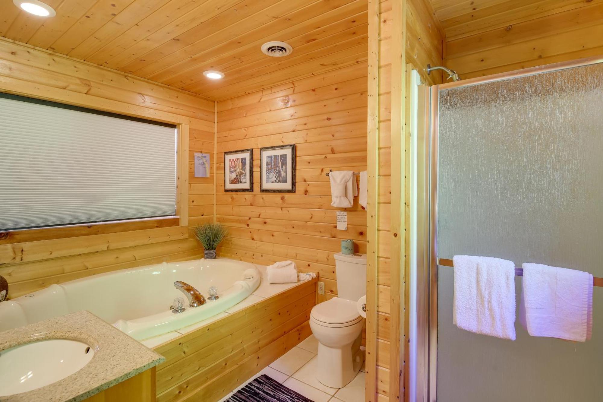Secluded And Wooded Wears Valley Cabin With Fire Pit! Sevierville Zewnętrze zdjęcie