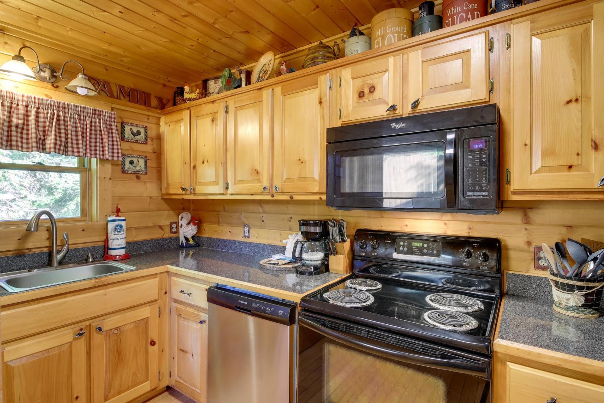 Secluded And Wooded Wears Valley Cabin With Fire Pit! Sevierville Zewnętrze zdjęcie
