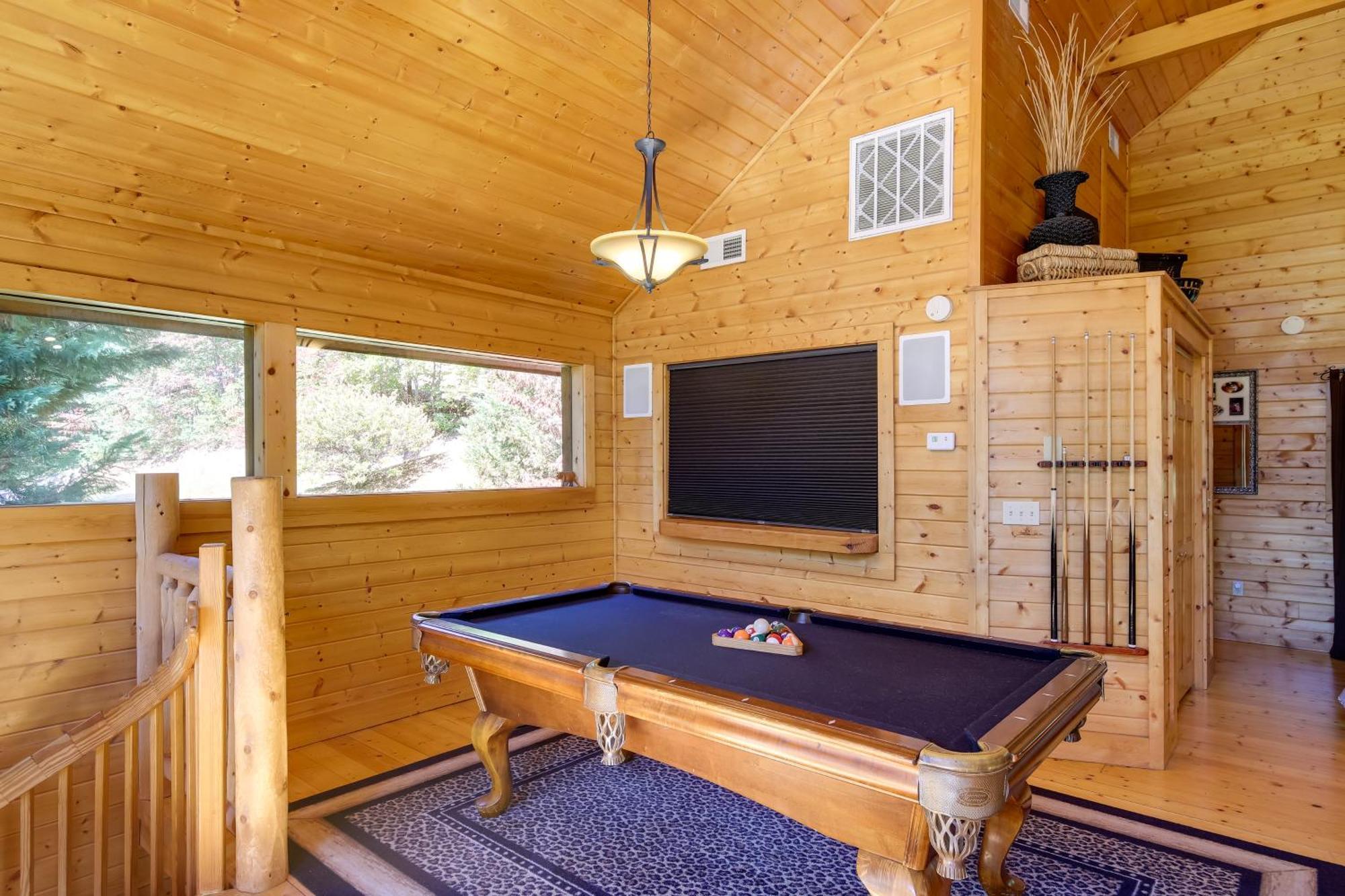 Secluded And Wooded Wears Valley Cabin With Fire Pit! Sevierville Zewnętrze zdjęcie