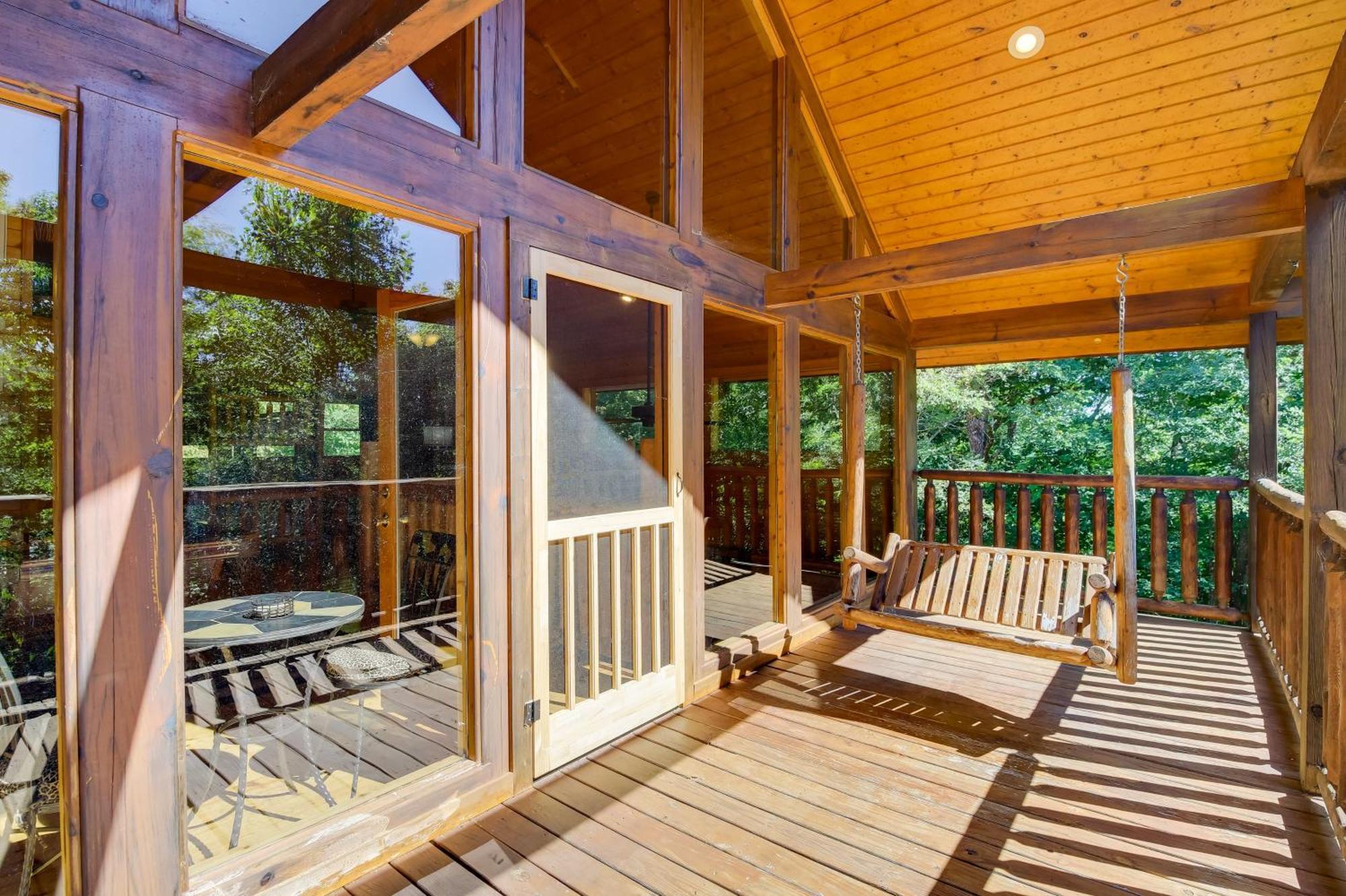 Secluded And Wooded Wears Valley Cabin With Fire Pit! Sevierville Zewnętrze zdjęcie